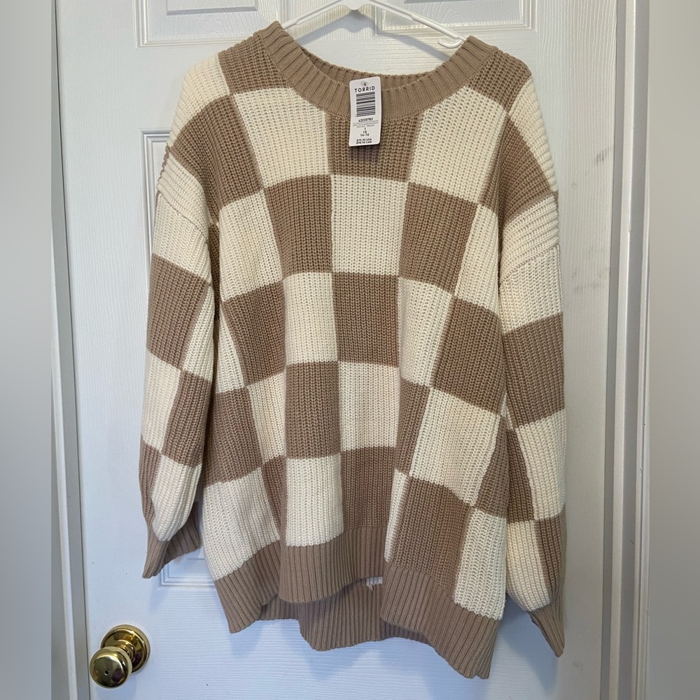 BNWT torrid Checkered Knit Sweater in Cream and Tan